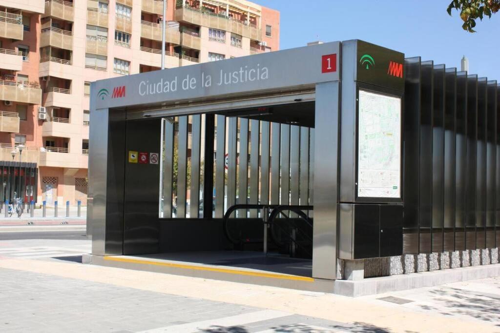 Precioso Alojamiento En La Mejor Zona De Malaga Exterior photo